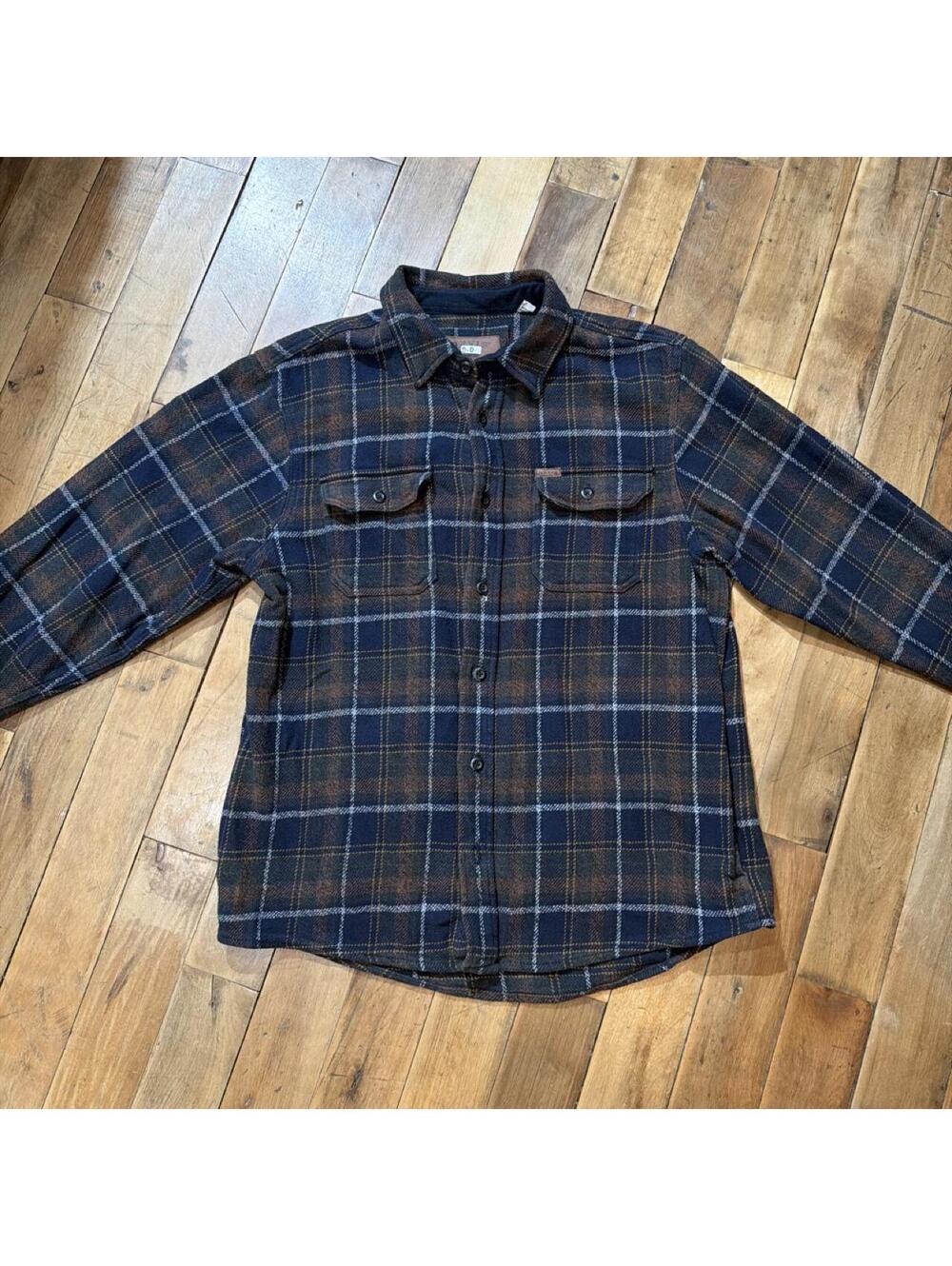 Orvis heavyweight flannel shacket — navy plaid, men's M